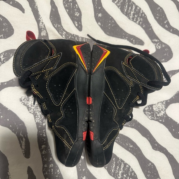 Jordan (PS) Jordan 7 Retro Black/Citrus-Varsity Red - Picture 3 of 7